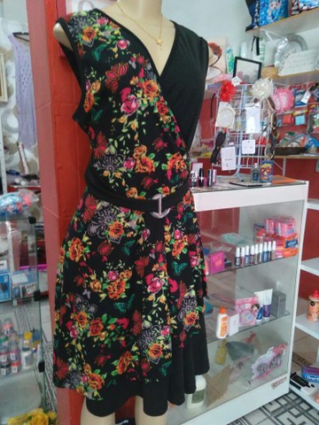 Lindo vestido estampado, transpassado - Foto 2