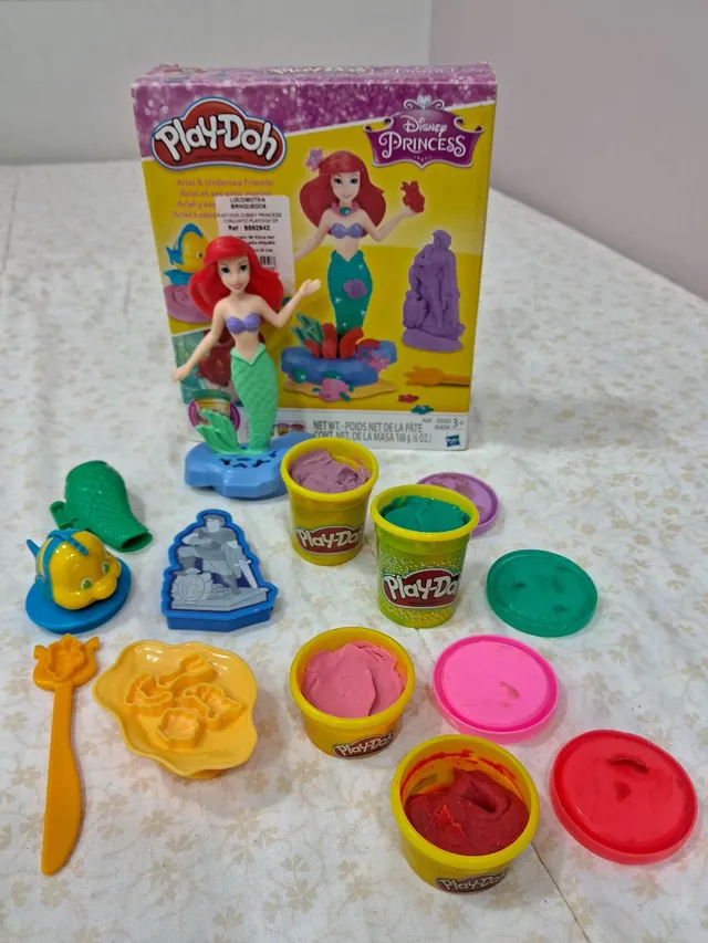 Conjunto De Massinha Play-doh Castelo De Sorvete 6 Potes Play-doh Multicor