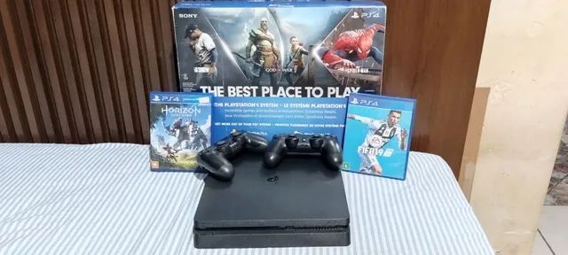 PlayStation 4 Mega Pack V15 1TB 1 Controle Preto - Sony + 3 Jogos