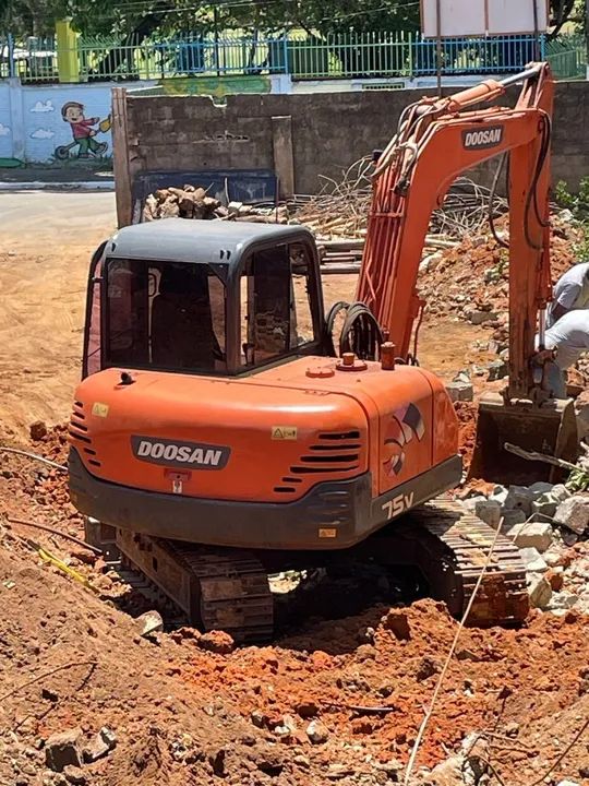 Escavadeira  - Foto 3