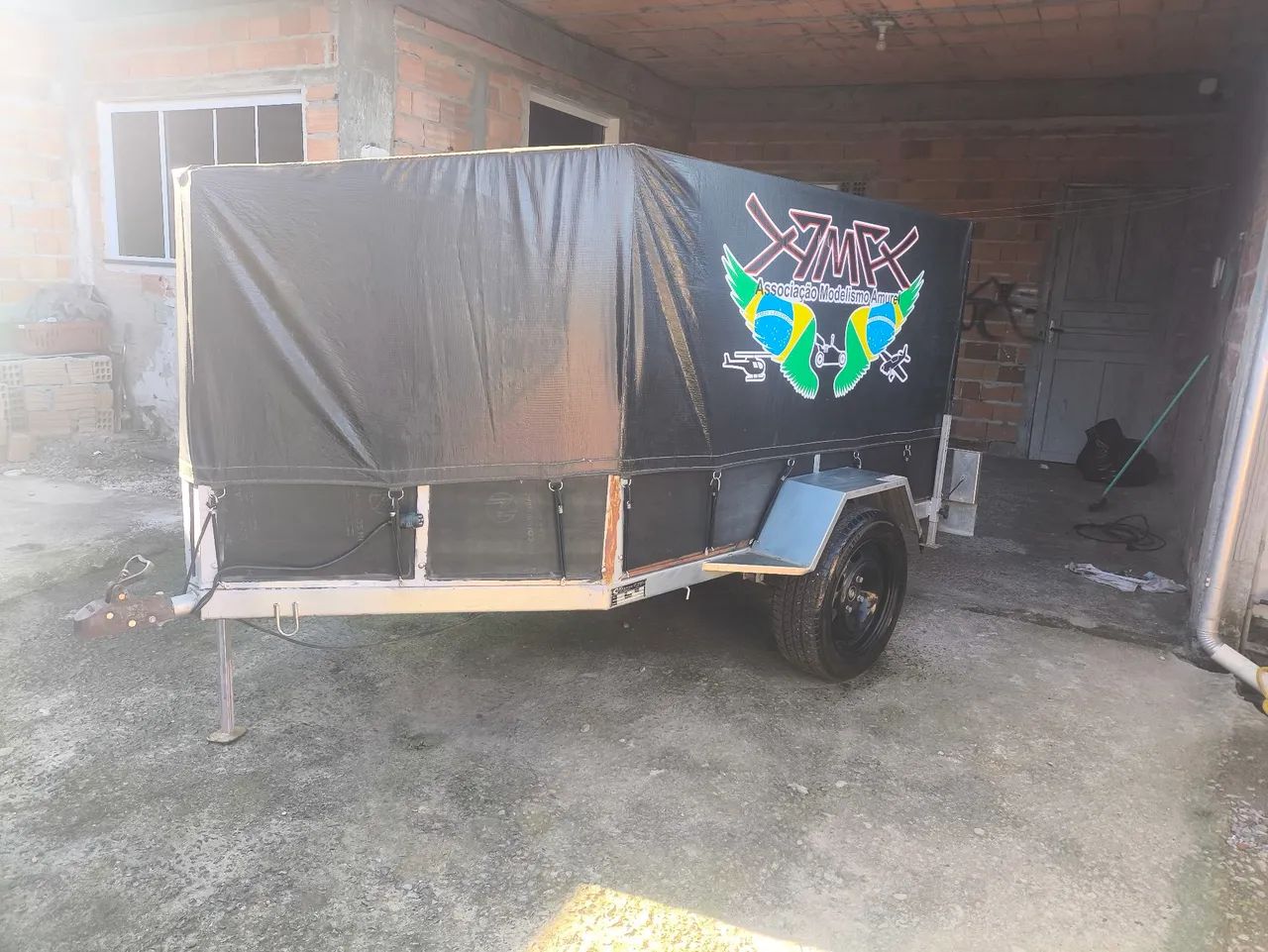 Carretinha pra transporte de aeromodelo ou camping