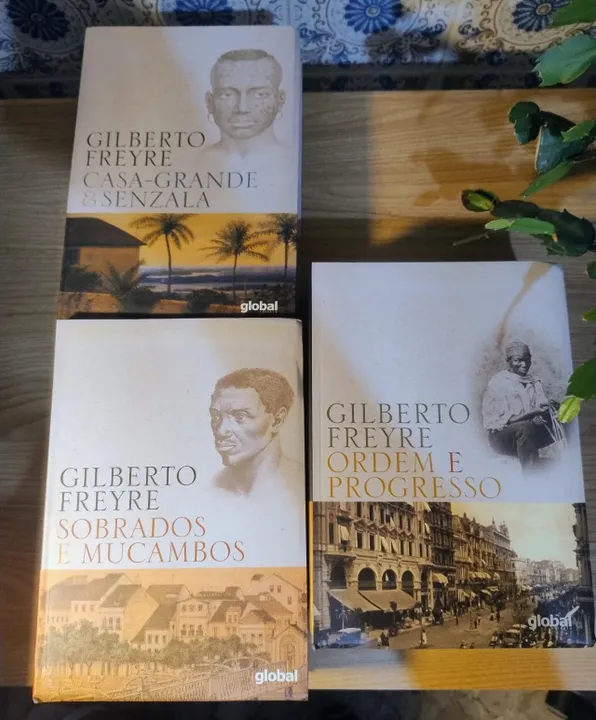 O Brasil Segundo Gilberto Freyre - 3 Volumes Casa-Grande & Senzala EXCELENTE/NOVOS!