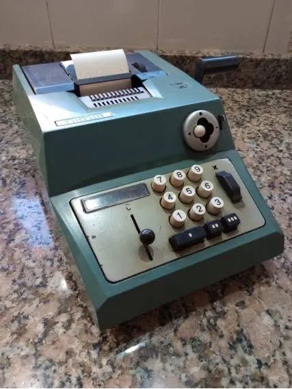 Aparelho e maquinas registradoras antigas  - Foto 6