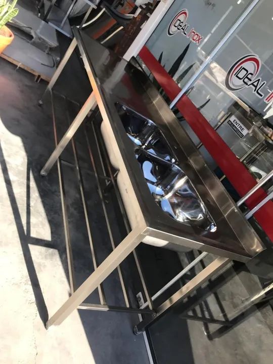 Pia inox nova fabricada sob medida - modelo da foto com duas cubas em medida 2,90mt - Foto 5