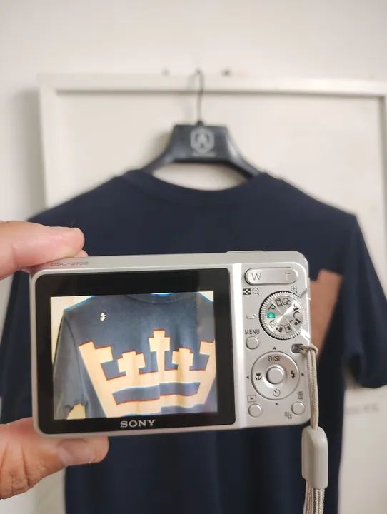 Câmera Digital Sony Cyber-shot 7.2 MP - Foto 2