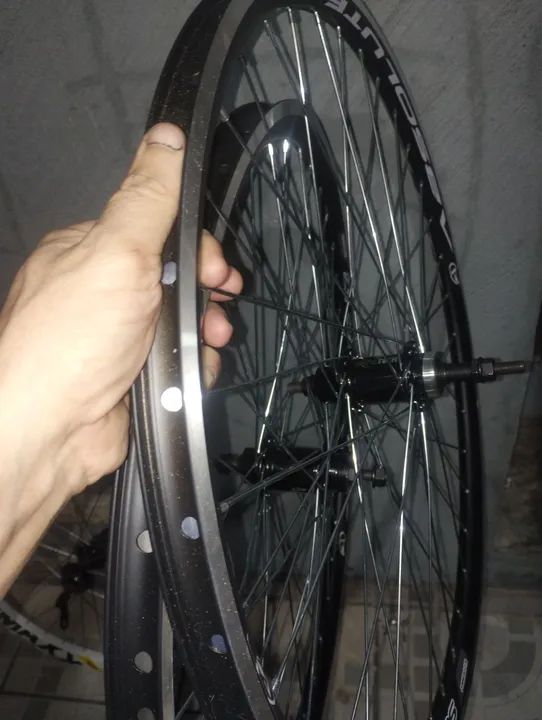 Rodas de bicicleta aro 26 com rolamento  - Foto 4