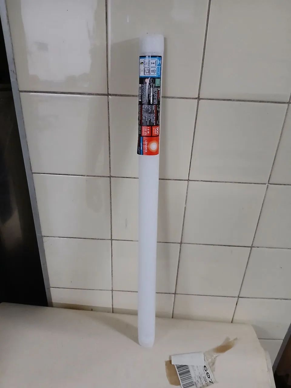 Lâmpada LED Tubo T8 9W 900lm Luz Fria - Foto 2