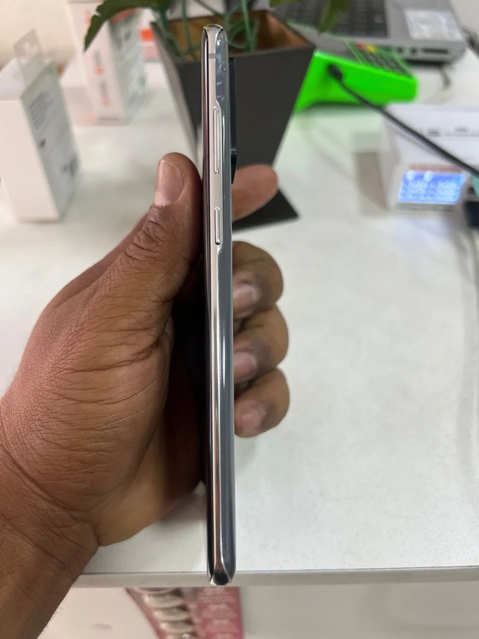 Samsung galaxy s20 plus  - Foto 2