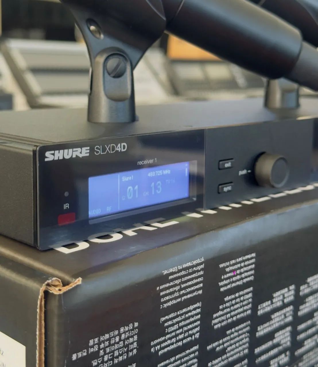 Microfone Duplo Profissional SHURE SM58 SLXD24D/SM58 Sem Fio - Foto 5