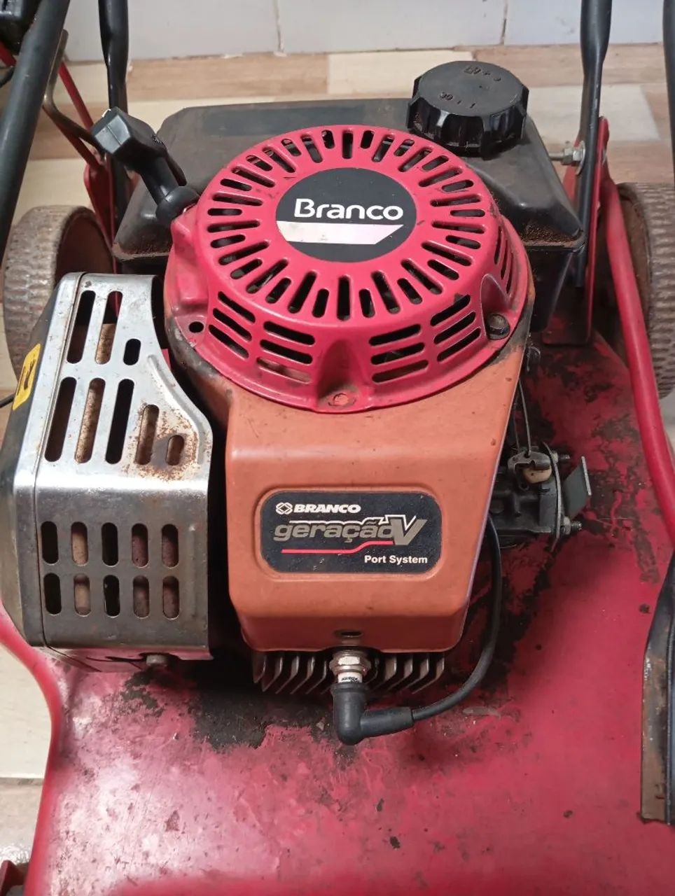 Cortador de grama branco a gasolina  - Foto 3