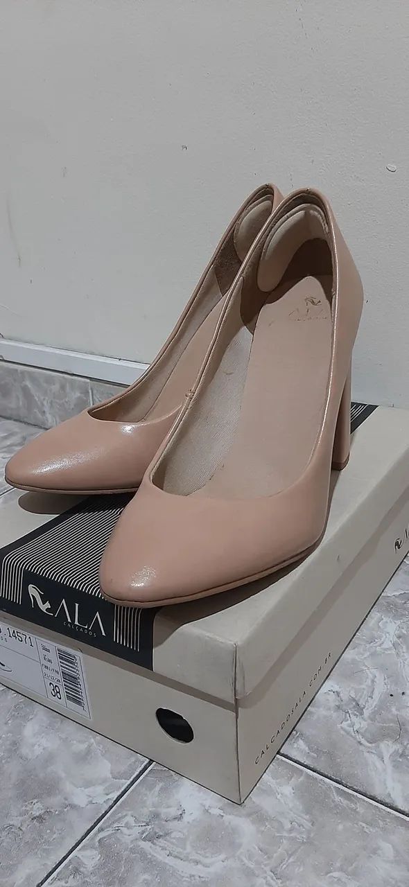 Sapato Scarpin Ala Bege - Salto Grosso