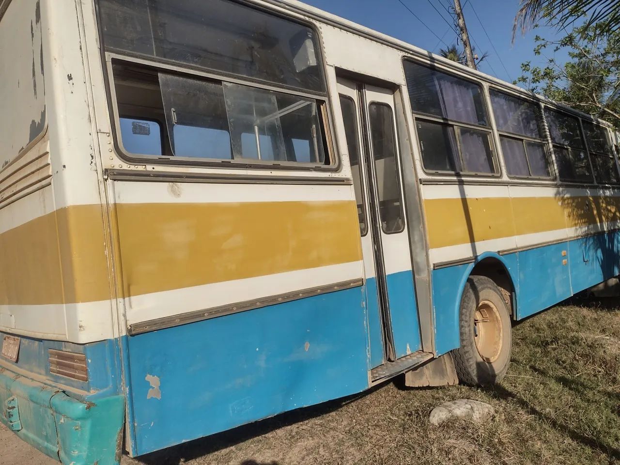 Caio vitória 1318 Mercedes 