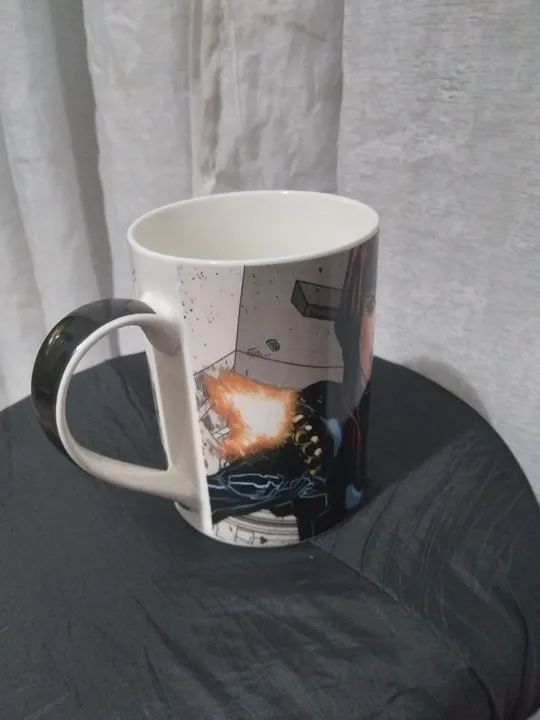 Caneca Marvel de cerâmica Viúva Negra (NOVA) - Foto 2