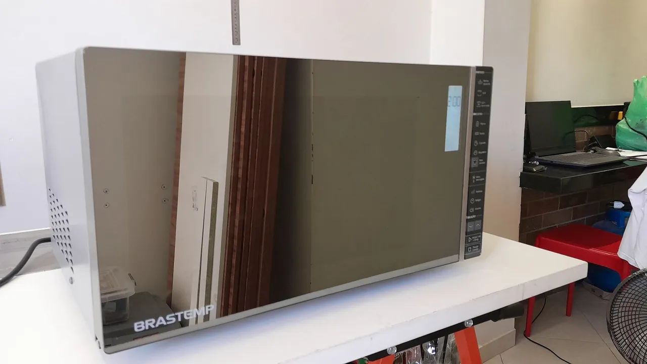 Forno Micro-Ondas Brastemp 32 litros com Grill
