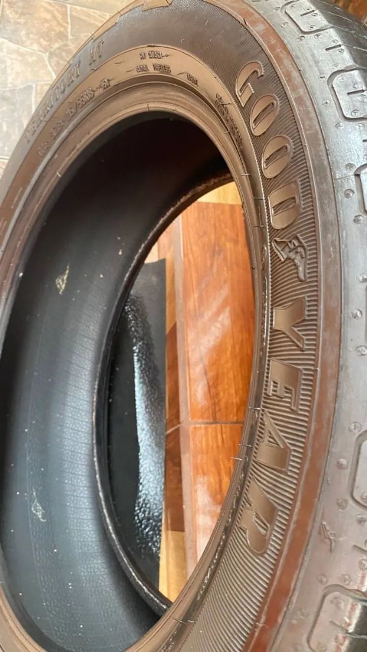 Pneu Goodyear 215/55/18
