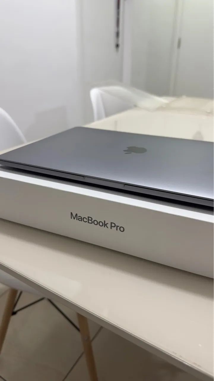 MacBook Pro m2 512gb