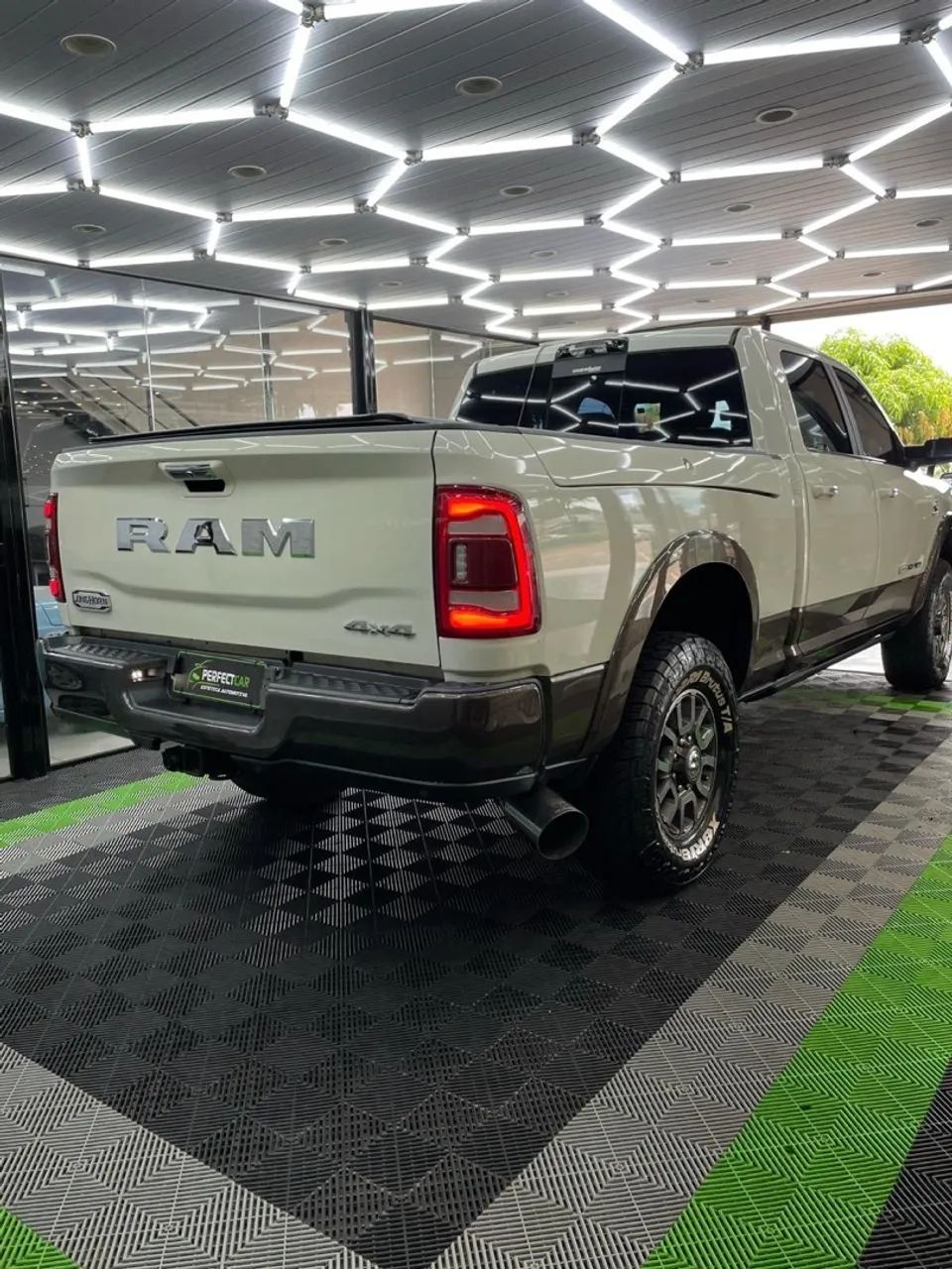 RAM 3500 LONGHORN 22/22 - Foto 4