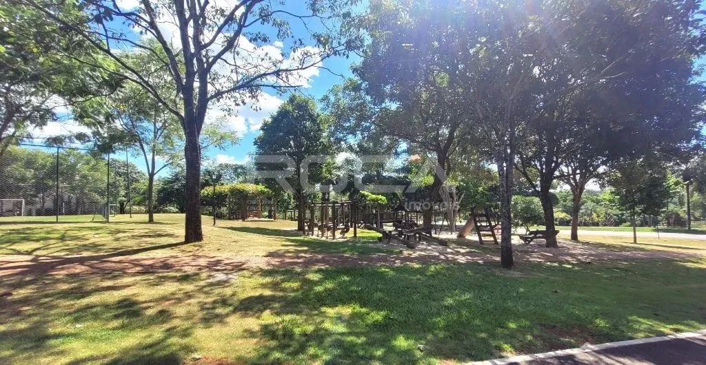 Terreno no Condomínio Ipê Roxo no bairro Vila do Golf, em Ribeirão Preto. - Foto 4