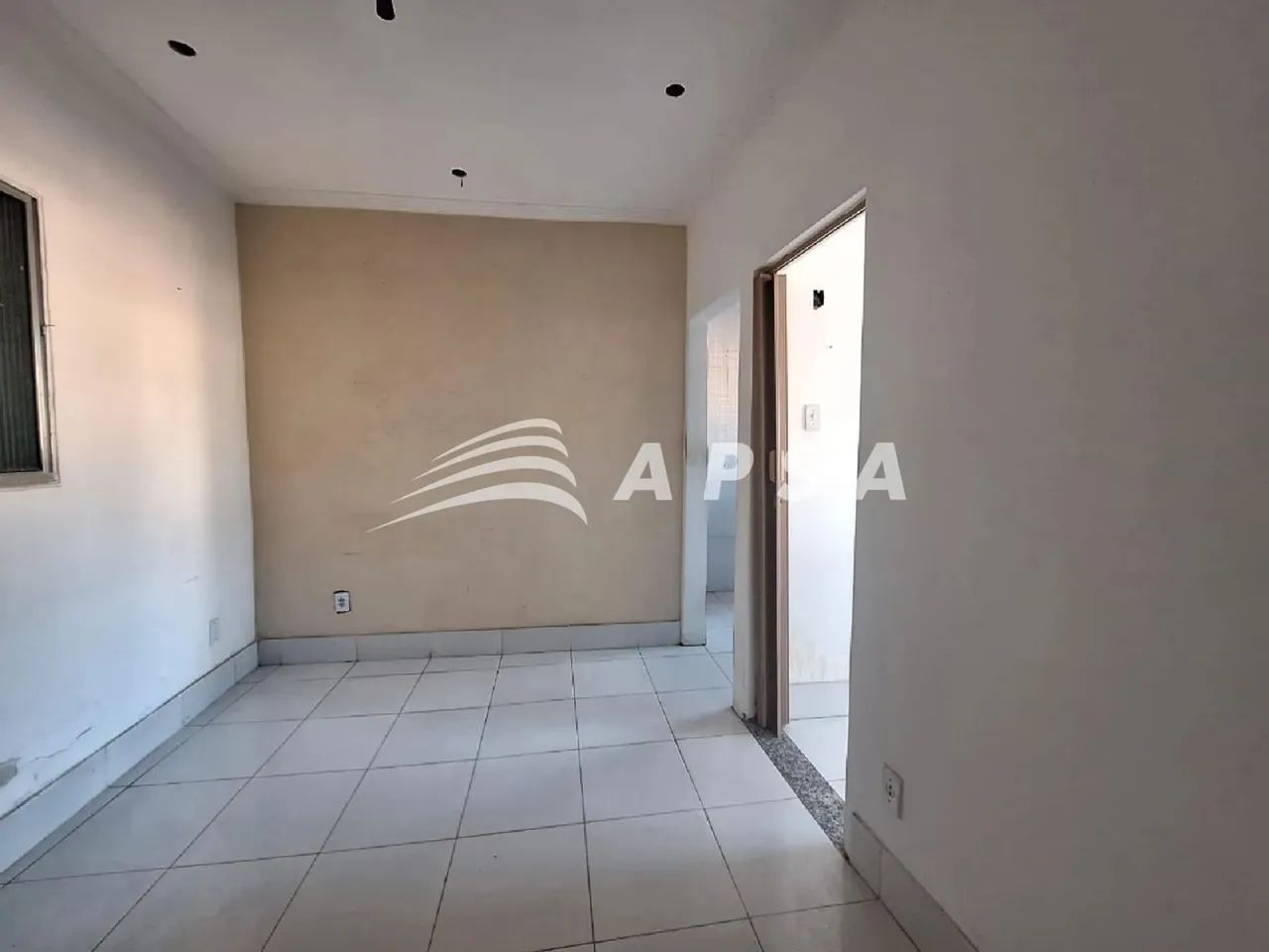 ALUGA-SE UMA CASA NO GARCIA. CASA COM 66 M² COMPOSTA POR 1 QUARTO, SALA, COZINHA, 1 BANHEI - Foto 6