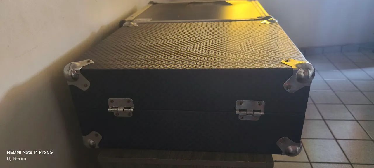 Vendo Hard Cases para Toca Discos - Foto 2