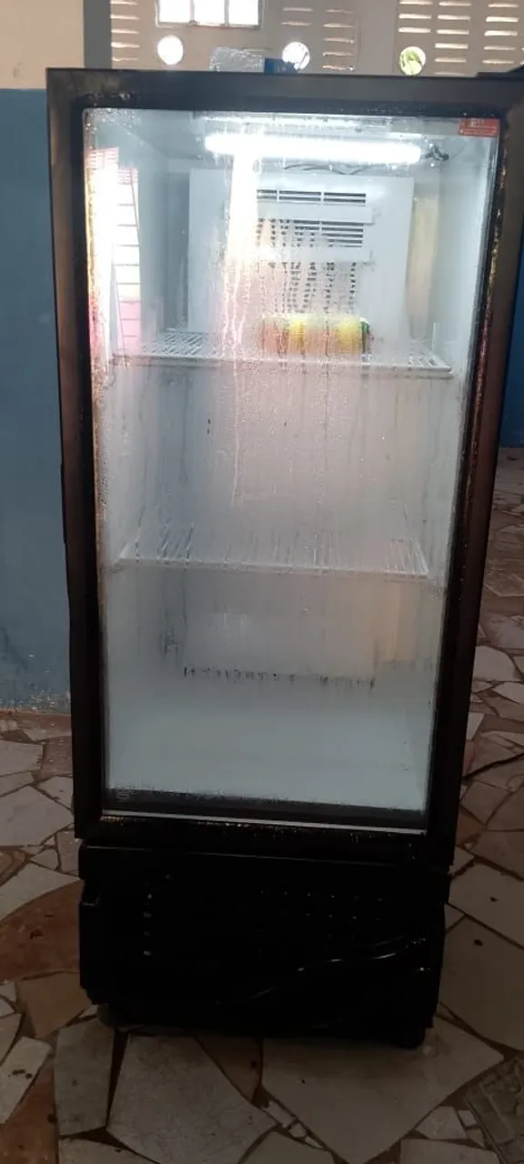 Geladeira Expositora - Ideal para Comércios