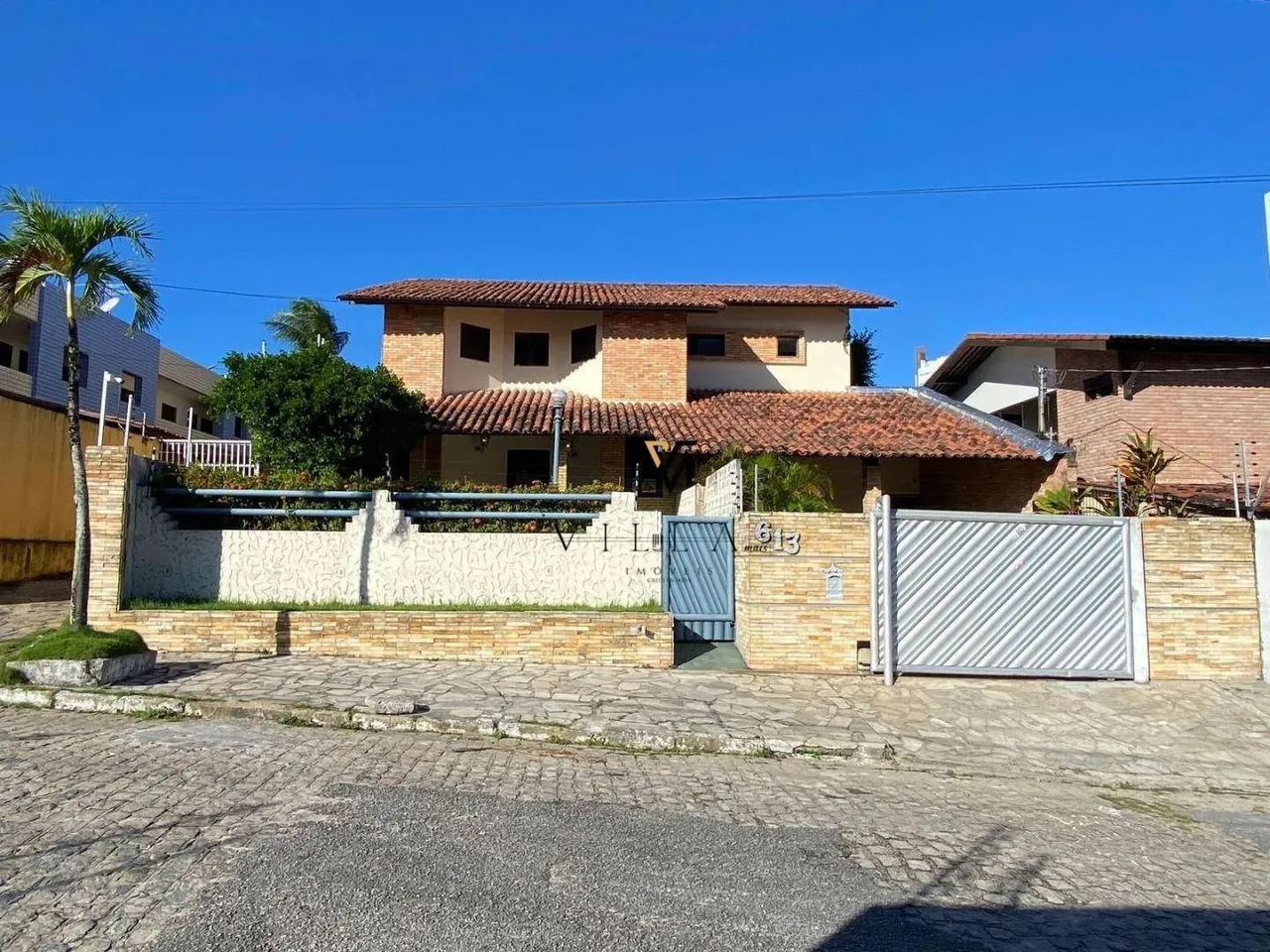 Casa Ampla com 4 dormitórios, 2 salas, cozinha e varanda 570 m² - venda por R$ 2.500.000 o