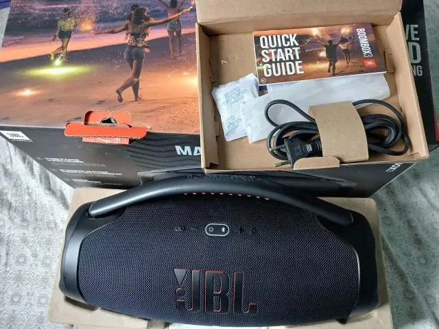 JBL boombox 3