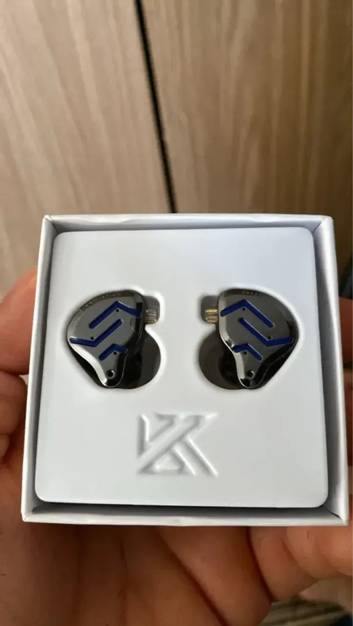 Fone In-Ear KZ ZSN PRO 2 - 4 Drivers - Retorno / Monitoramento de Palco - NOVO - Foto 2