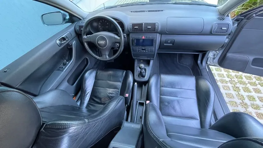 中古 レンツα-8φ Audi A3 2003 Usados e Novos em Porto Alegre e região, RS
