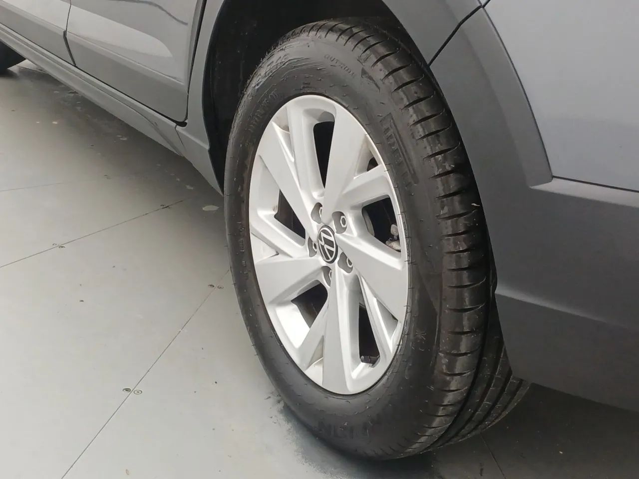 Volkswagen Nivus Comfortline 1.0 200 TSI Flex Aut., foto 12 de 18