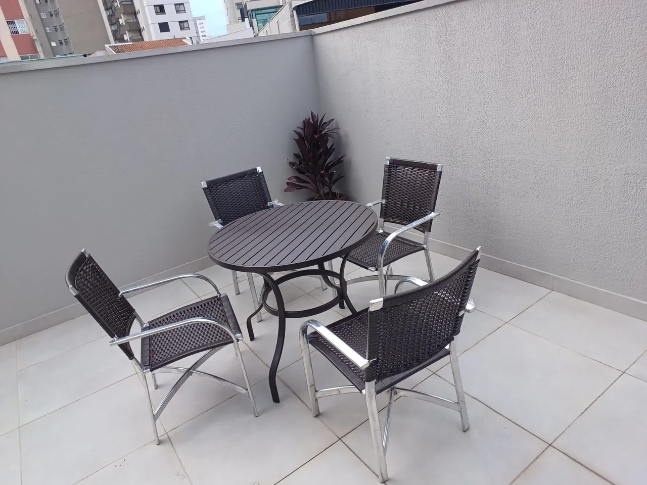 Conjunto Mesa e Cadeiras para Área Externa