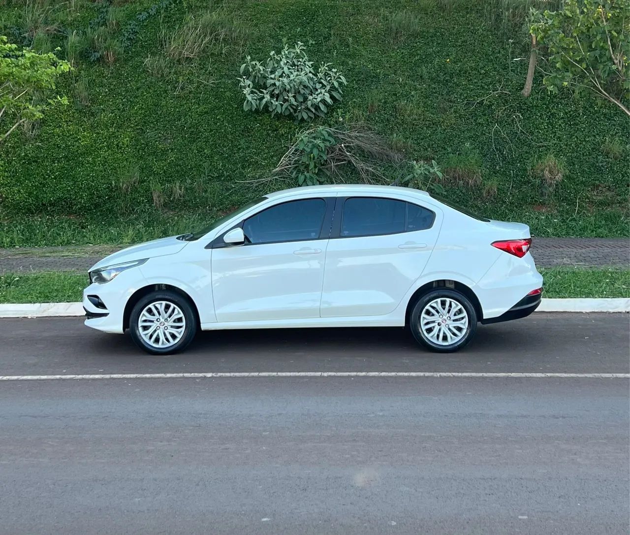 Fiat Cronos Drive 1.3 8V Flex 2019 - Foto 2