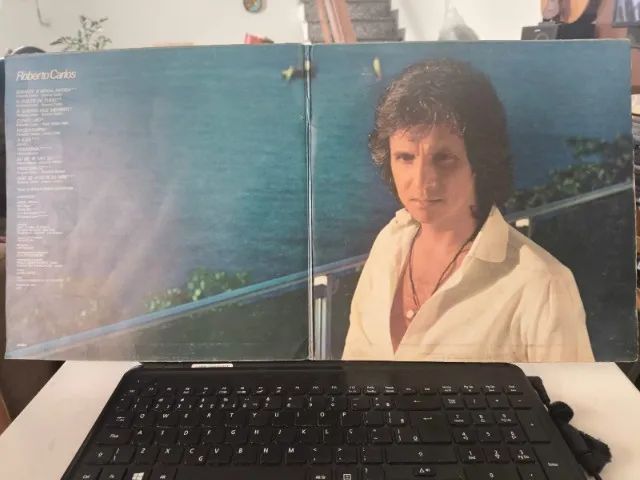 Super disco de Vinil do ROBERTO CARLOS o Album  A Guerra Dos Meninos - Foto 2