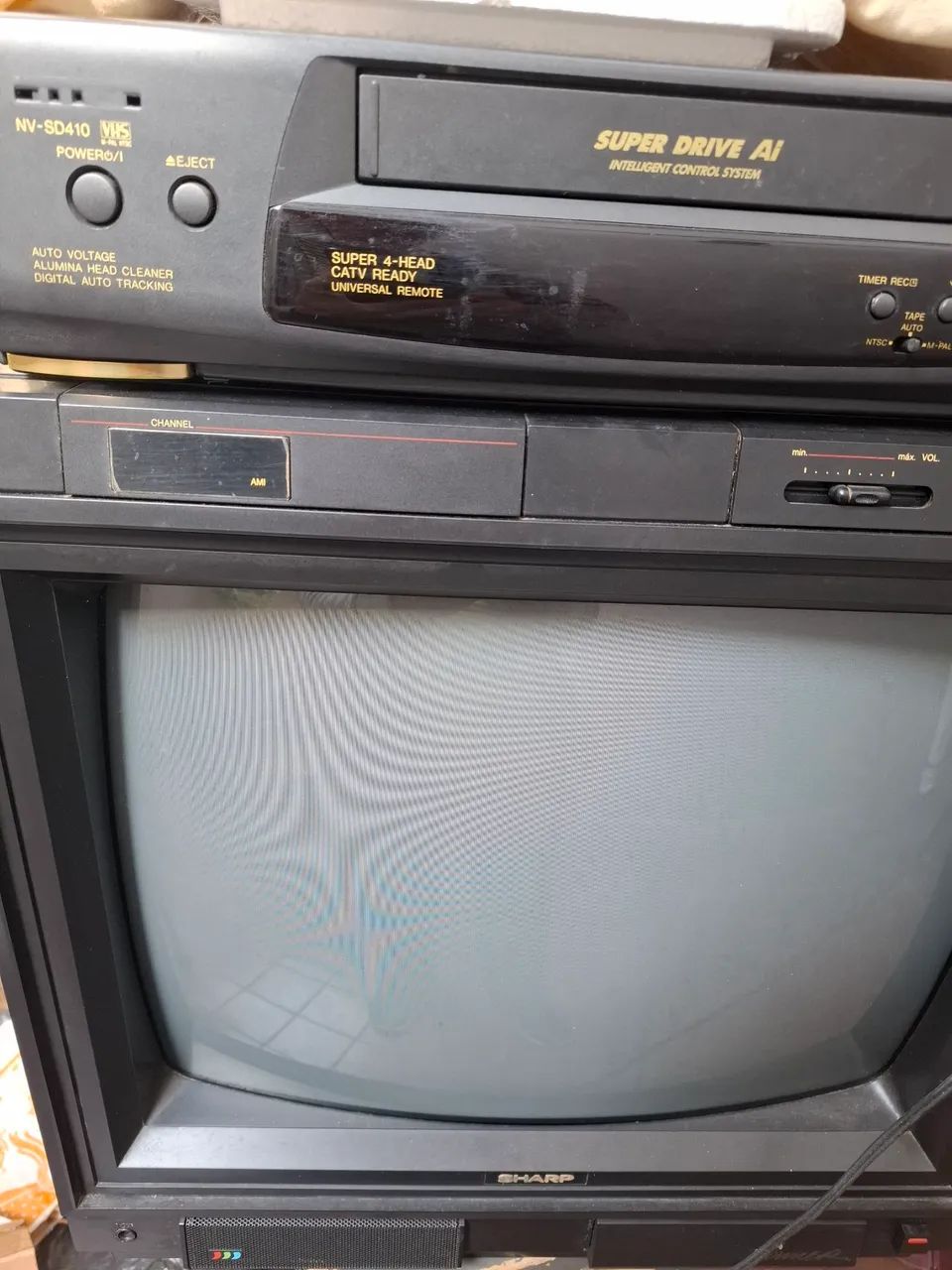 TV SHARP mais Vídeo Cassete Panasonic zero