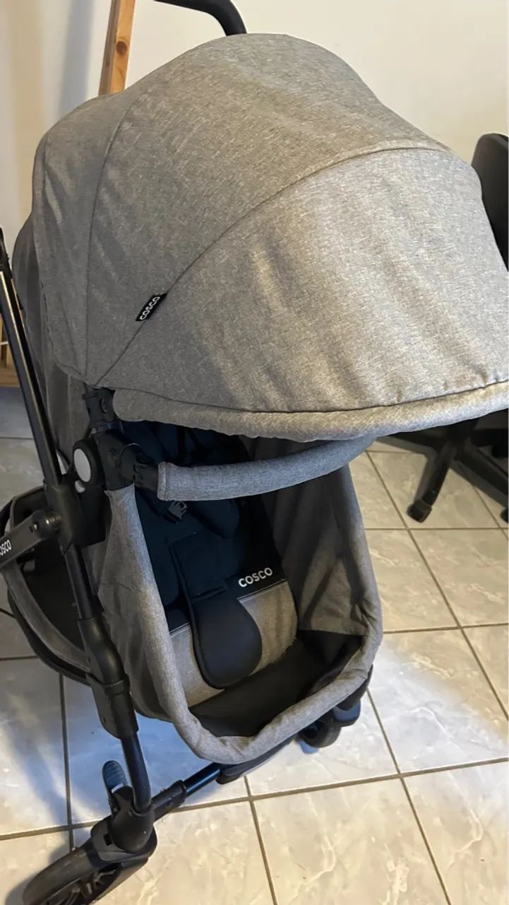 Carrinho de bebê Cosco com bebê conforto  - Foto 5
