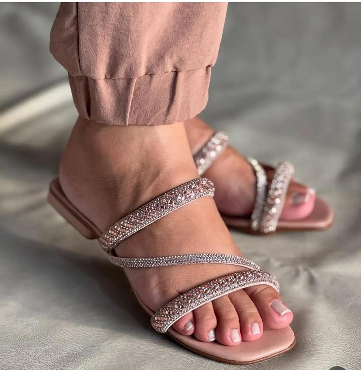 Sandália Feminina Strass Rosê - Elegância e Conforto