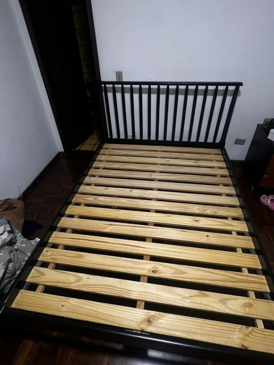 Cama de Casal Estilo Boho com Cabeceira e Design Moderno