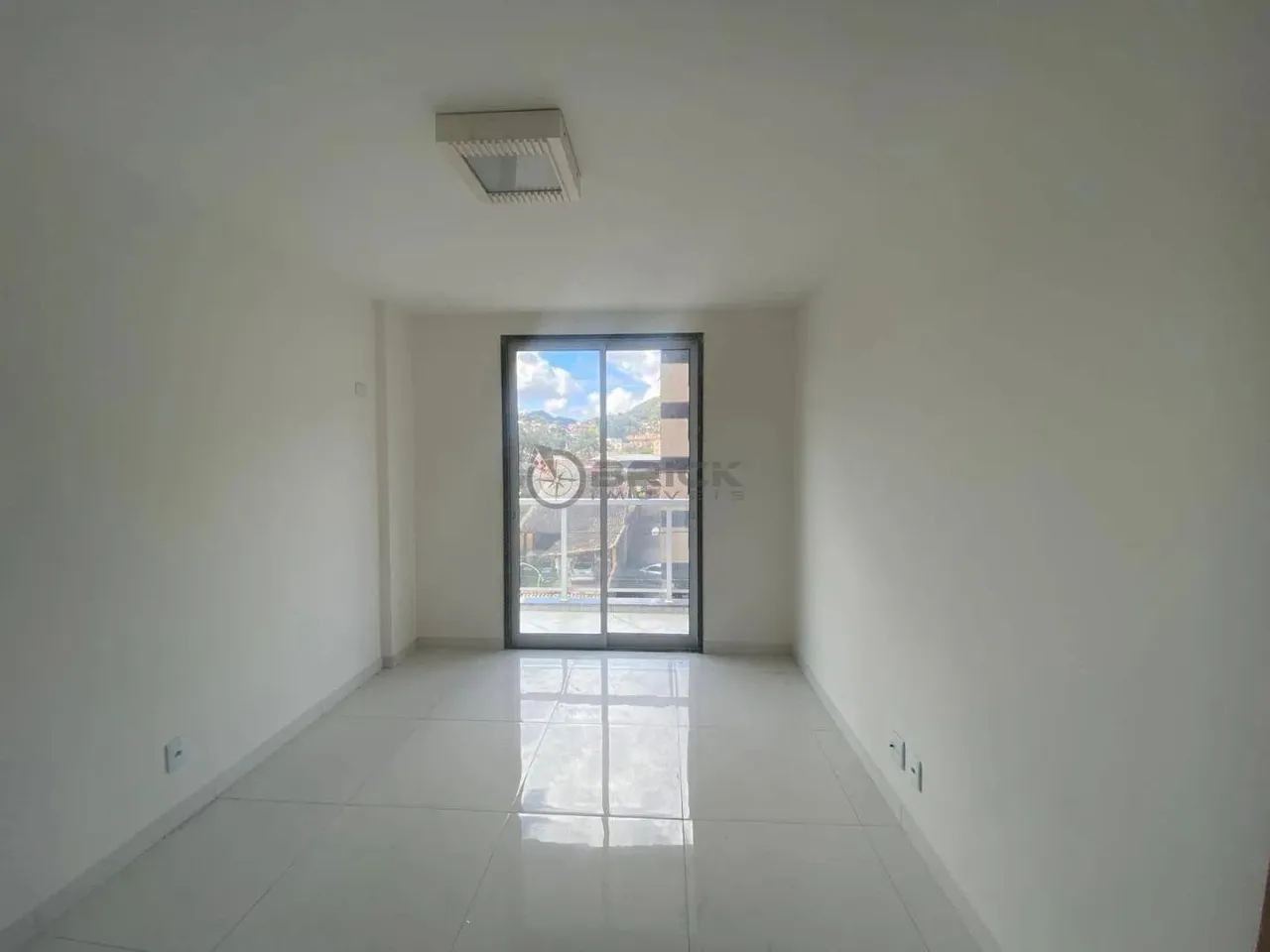 Apartamento para locação com 1 quarto, 39 m² no Alto - Teresópolis/RJ.