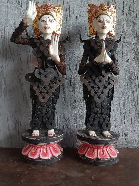 Par de casal balinês de madeira é ferro 