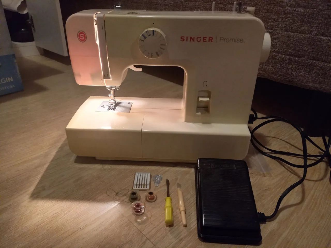 Máquina de Costura Singer Promise