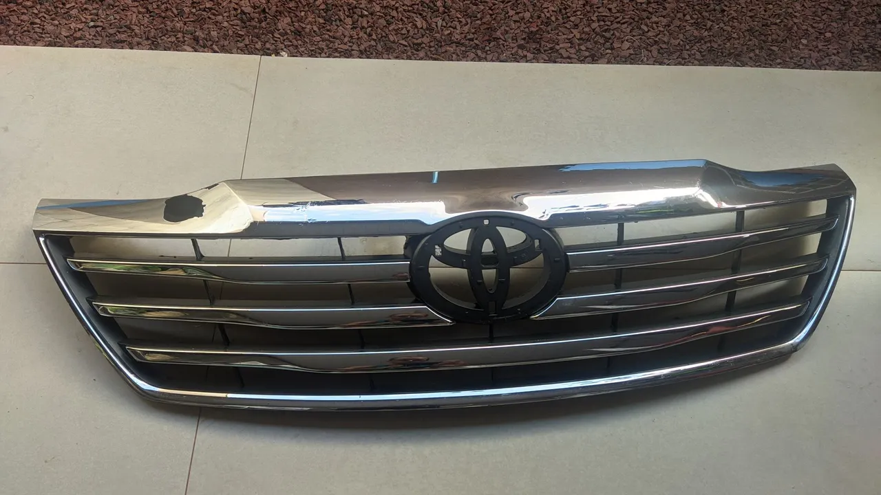 Grade Dianteira Toyota Hilux 