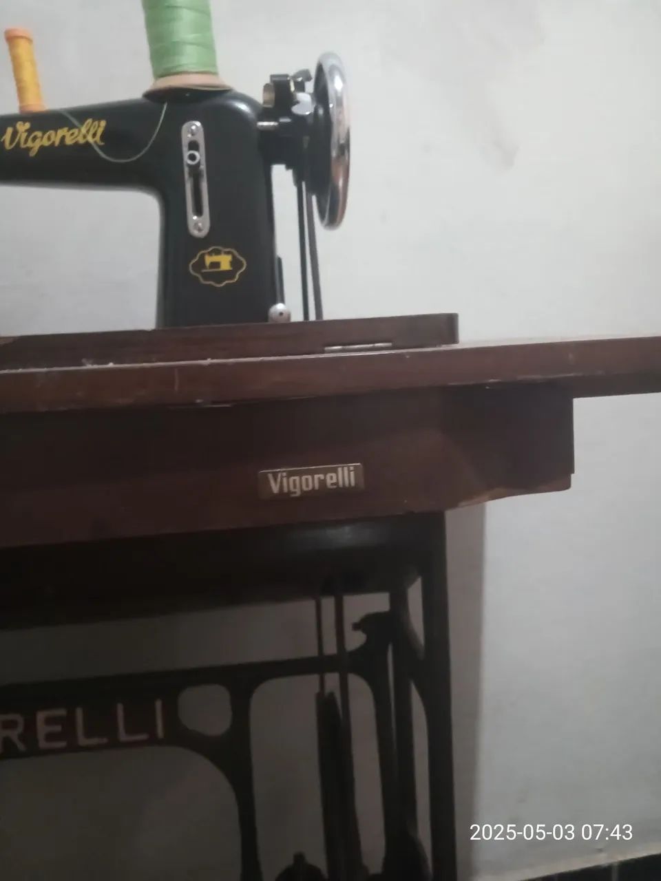 Máquina de Costura Vigorelli - Antiga - Foto 2