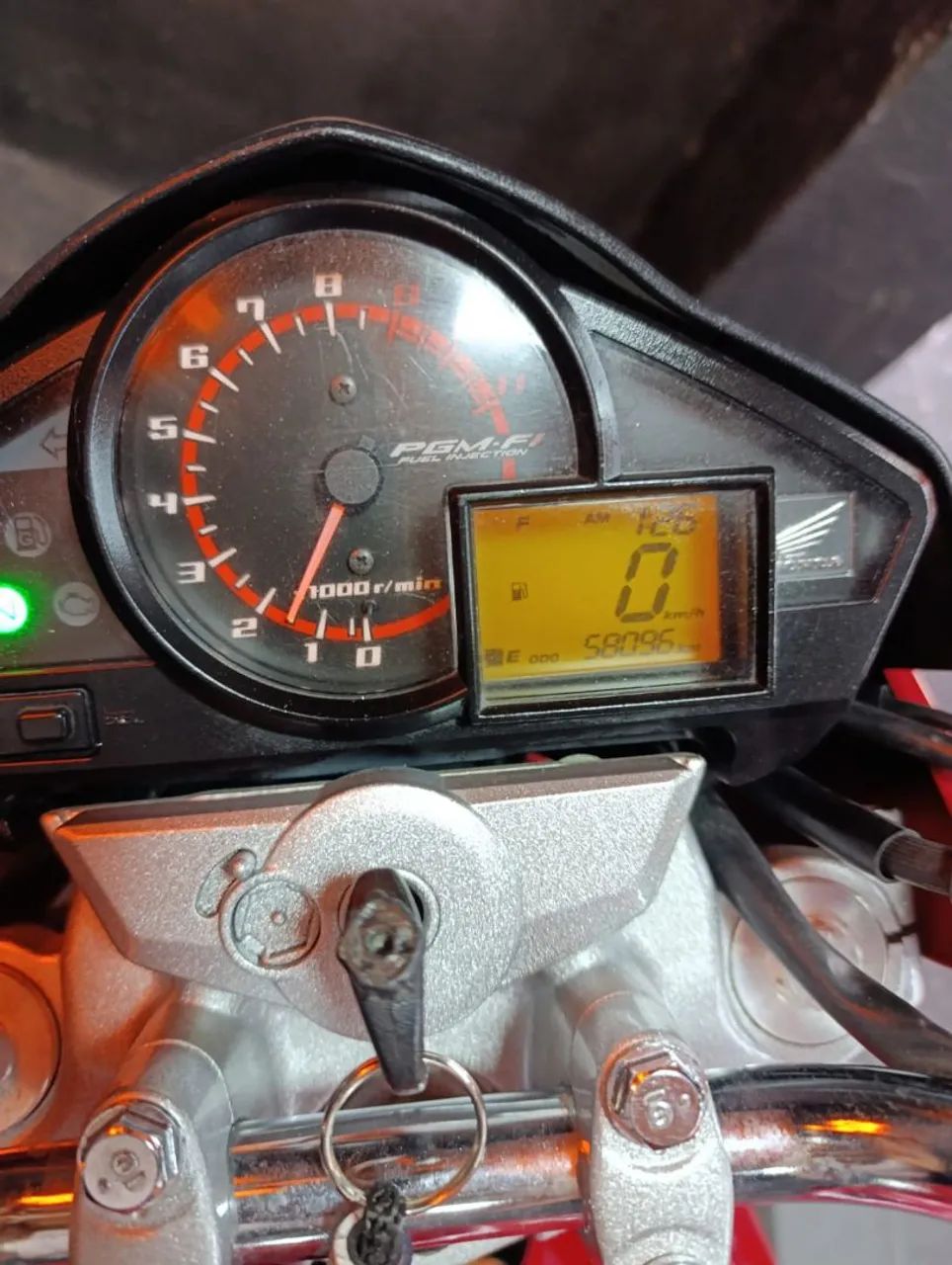 CB 300R 2016 - Foto 3