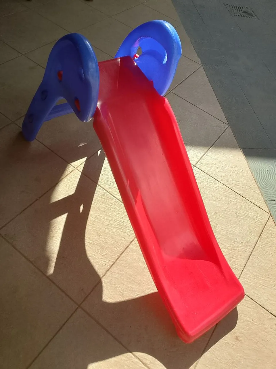 Escorrega infantil