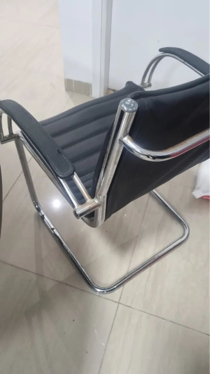 Cadeira de Escritório elegante - vender logo 