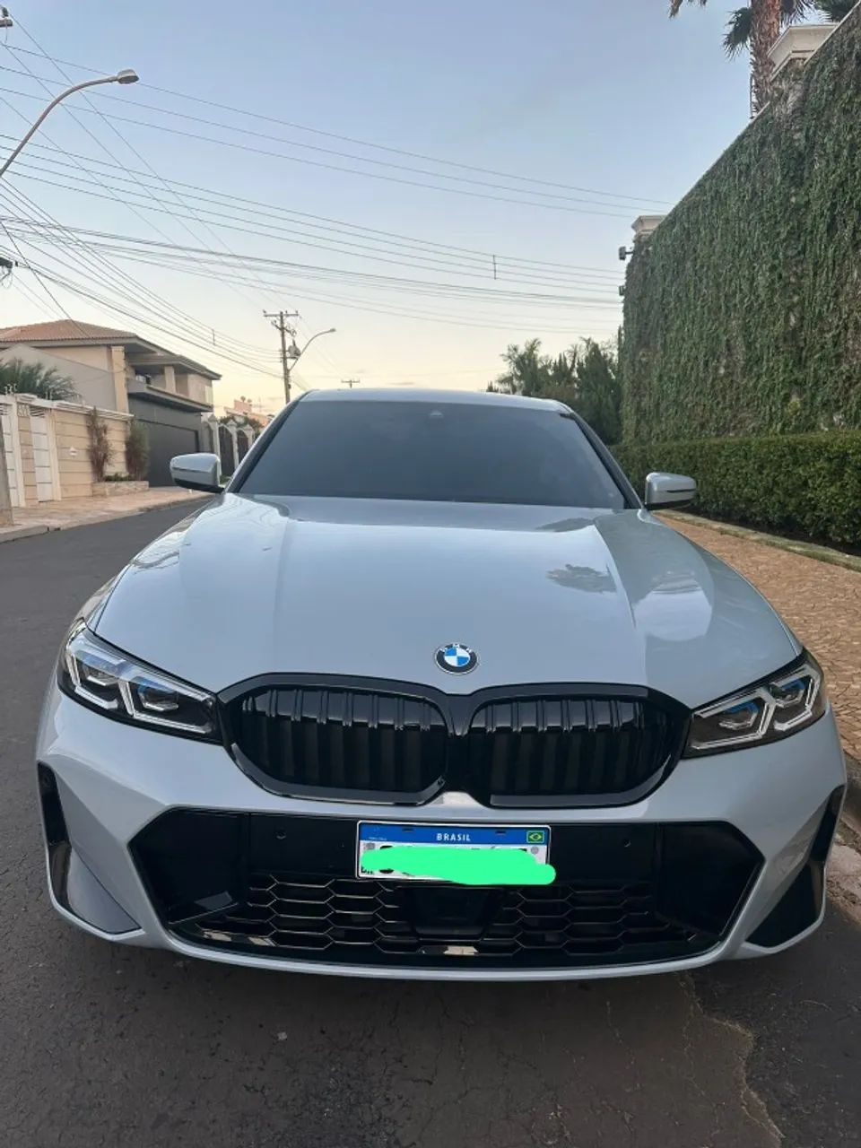 BMW 320i M SPORT 2024 CINZA BROOKLUN