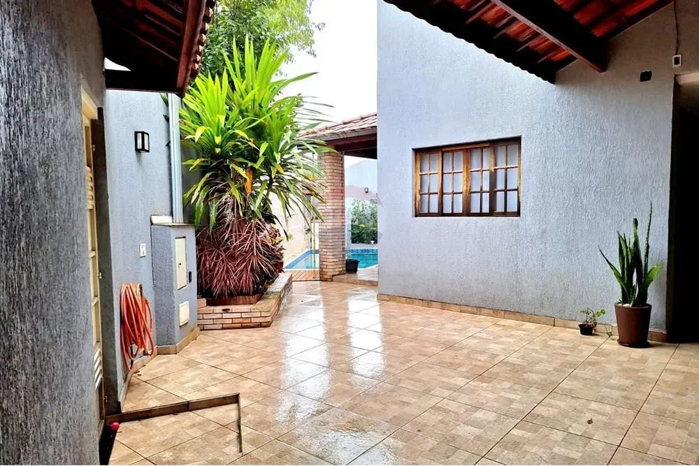 Sobrado à venda na Vila Odete em Poá - São Paulo