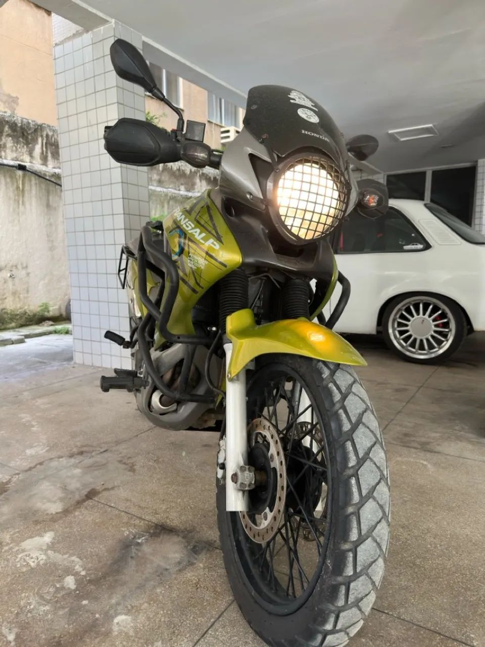 Honda Transalp 700cc 2012 muito nova 