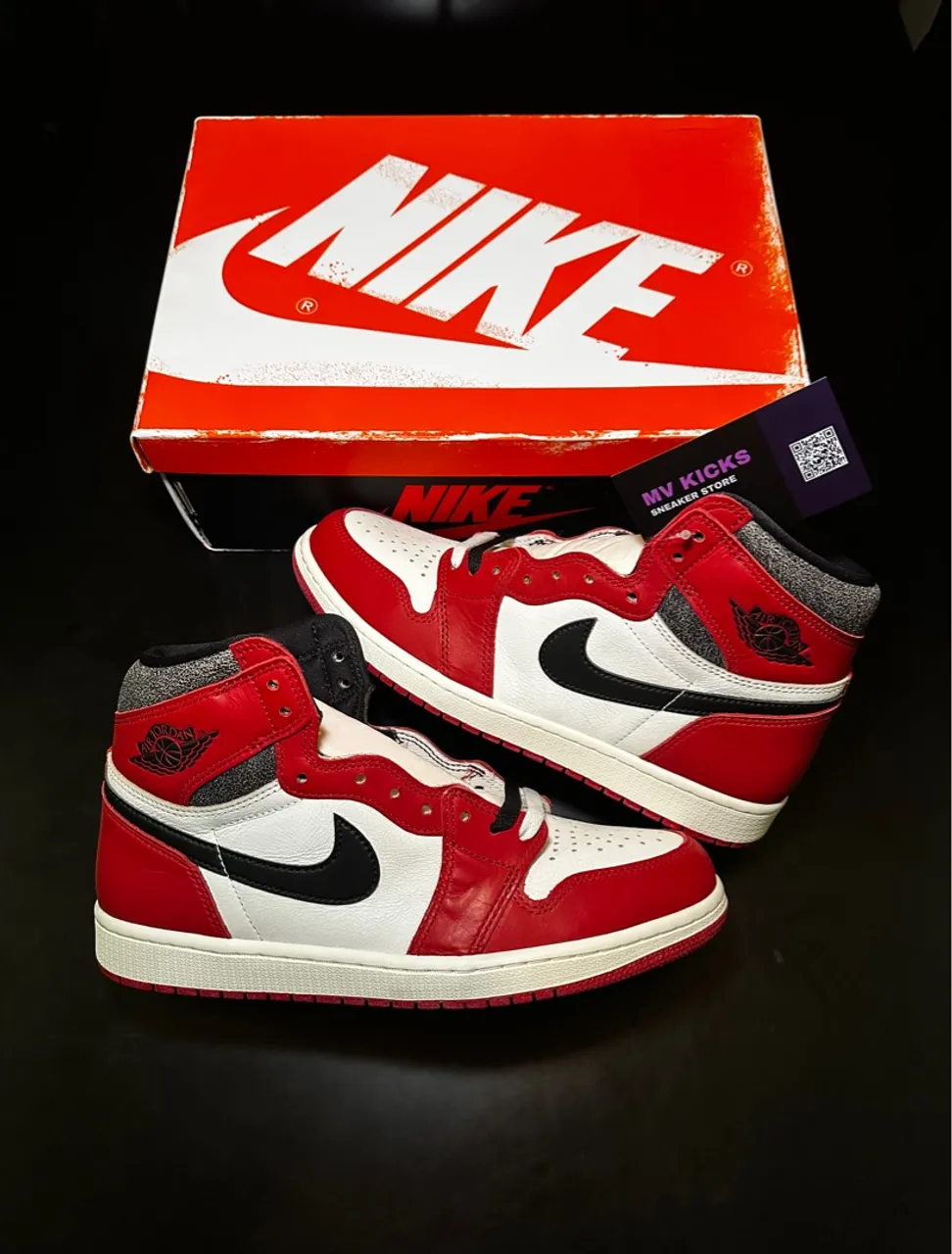 Air Jordan 1 Retro High OG - Chicago Lost and Found