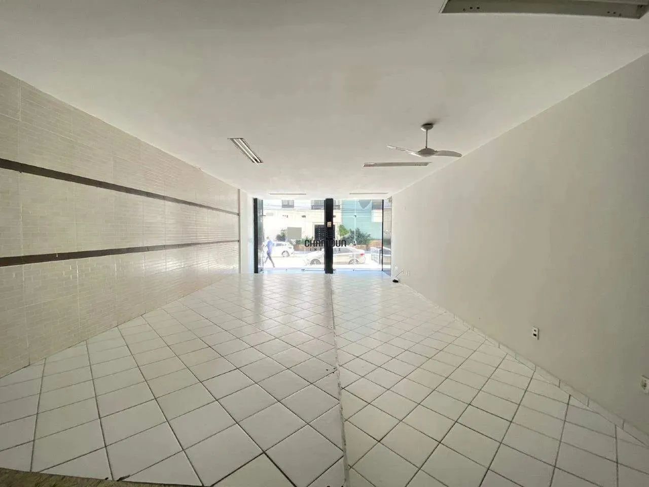 Loja com 220 M² em excelente localização no Centro de Guarapari. - Foto 4